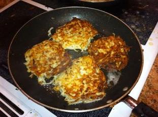 frying latkes